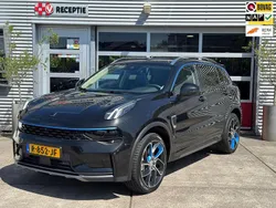 Zwart Gebruikt 2022 Lynk & Co 01 SUV | € 26.450 (Eerlijke prijs)
