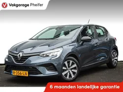 Grijs Gebruikt 2022 Renault Clio V Equilibre Hatchback | € 13.440 (Goede deal)