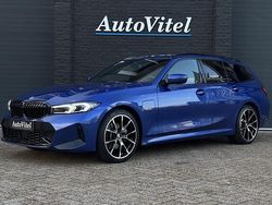 Blauw Gebruikt 2022 BMW 330 M Sport Stationwagen | € 35.945 (Eerlijke prijs)