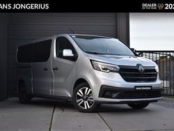 Gris highland (grijs mica) Gebruikt 2024 Renault Trafic Van | € 32.632 (Duur)