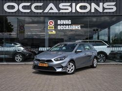Grijs Gebruikt 2022 Kia Ceed Hatchback | € 19.450 (Eerlijke prijs)