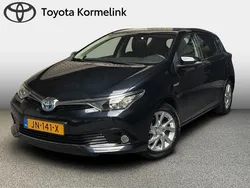 Grijs Gebruikt 2016 Toyota Auris Trend Hatchback | € 15.950 (Iets duurder)