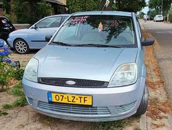 Groen Gebruikt 2003 Ford Fiesta Celebration Hatchback | € 750 (Iets duurder)