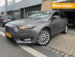 Grijs Gebruikt 2015 Ford Focus Titanium Stationwagen | € 6.495 (Eerlijke prijs)