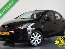 Rood Gebruikt 2008 Mazda 2 Hatchback | € 3.900 (Eerlijke prijs)