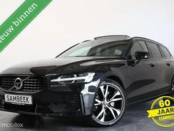Zwart Gebruikt 2022 Volvo V60 R-Design Stationwagen | € 38.900 (Eerlijke prijs)
