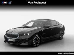 Saphirschwarz metallic (zwart metallic) Nieuw 2024 BMW i5 M Sport Sedan | € 96.640 (Eerlijke prijs)
