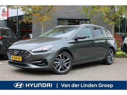 Grijs Gebruikt 2023 Hyundai i30 Premium Stationwagen | € 24.950 (Eerlijke prijs)