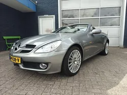 Grijs Gebruikt 2008 Mercedes SLK200 Cabriolet | € 13.950 (Eerlijke prijs)