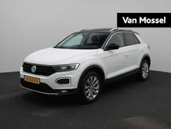 Wit Gebruikt 2020 VW T-Roc Business SUV | € 19.945 (Eerlijke prijs)