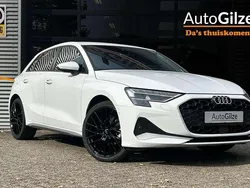 Wit Gebruikt 2024 Audi A3 Sportback e-tron Advanced Sedan | € 34.795 (Eerlijke prijs)