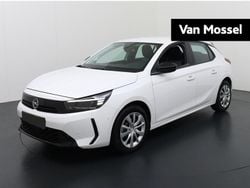 Wit Nieuw 2025 Opel Corsa Edition Hatchback | € 21.995 (Goede deal)