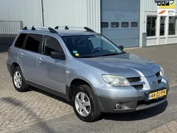 Grijs, metallic lak Gebruikt 2008 Mitsubishi Outlander Invite+ SUV | € 4.890 (Super prijs)