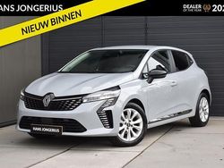 Rafale grijs kqj Gebruikt 2024 Renault Clio V Evolution Hatchback | € 18.449 (Eerlijke prijs)