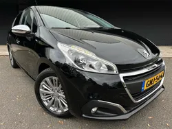 Zwart Gebruikt 2017 Peugeot 208 Allure Hatchback | € 9.995 (Iets duurder)