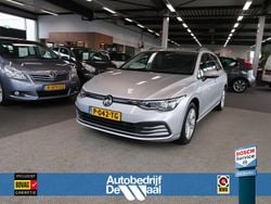 Grijs Gebruikt 2021 VW Golf VIII Life Stationwagen | € 18.950 (Goede deal)