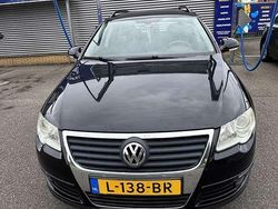 Zwart Gebruikt 2007 VW Passat Trendline Stationwagen | € 4.500 (Iets duurder)