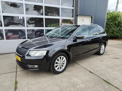 Zwart Gebruikt 2016 Skoda Octavia Business Line Hatchback | € 6.950 (Super prijs)