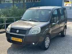 Grijs Gebruikt 2009 Fiat Doblò Family MPV | € 6.750 (Duur)