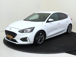 Wit Gebruikt 2018 Ford Focus Business Edition Hatchback | € 13.940 (Eerlijke prijs)