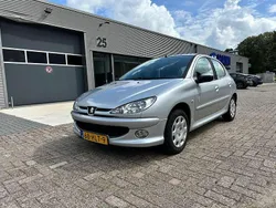 Zilver Gebruikt 2009 Peugeot 206 Hatchback | € 1.500 (Goede deal)