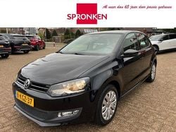 Zwart (metallic) Gebruikt 2013 VW Polo Comfortline Hatchback | € 7.950 (Goede deal)