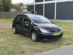 Gebruikt 2004 Peugeot 307 Tendance Sedan | € 1.250 (Iets duurder)
