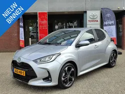 Grijs Nieuw 2025 Toyota Yaris Hybrid Executive Hatchback | € 34.695 (Eerlijke prijs)
