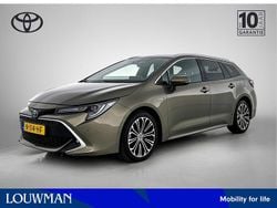 Groen metallic Gebruikt 2021 Toyota Corolla Executive Stationwagen | € 22.445 (Goede deal)