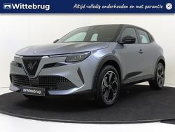 Grijs Gebruikt 2024 Alfa Romeo Junior SUV | € 29.725 (Eerlijke prijs)