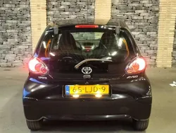 Zwart Gebruikt 2010 Toyota Aygo Hatchback | € 2.840 (Iets duurder)