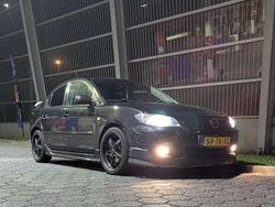 Zwart Gebruikt 2006 Mazda 3 Sedan | € 2.300 (Eerlijke prijs)