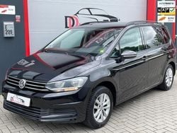 Zwart Gebruikt 2015 VW Touran Highline MPV | € 9.999 (Super prijs)