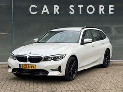 Wit Gebruikt 2020 BMW 320 Executive Stationwagen | € 22.945 (Goede deal)