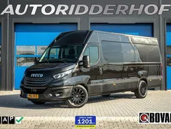 Zwart Gebruikt 2023 Iveco Daily Sedan | € 74.950