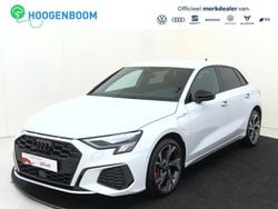 Wit Gebruikt 2022 Audi A3 Sportback Competition Hatchback | € 31.750 (Super prijs)
