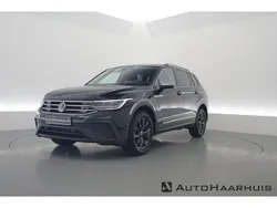 Zwart Gebruikt 2024 VW Tiguan Allspace Life SUV | € 45.850 (Eerlijke prijs)