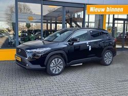 Zwart Nieuw 2024 Toyota Corolla Hybrid Executive SUV | € 38.950 (Super prijs)