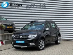 Zwart Gebruikt 2017 Dacia Sandero Hatchback | € 8.450