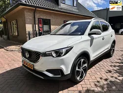 Wit Gebruikt 2019 MG ZS Luxury Sedan | € 12.450 (Eerlijke prijs)