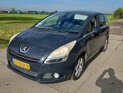 Grijs Gebruikt 2010 Peugeot 5008 MPV | € 2.950 (Eerlijke prijs)