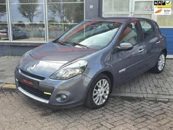 Blauw Gebruikt 2009 Renault Clio II Dynamique Hatchback | € 2.490 (Eerlijke prijs)