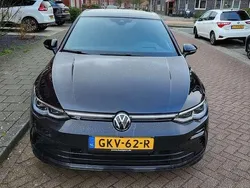Zwart Gebruikt 2023 VW Golf VIII R-line Stationwagen | € 35.000 (Iets duurder)