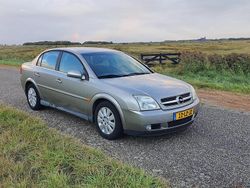 Grijs (metallic) Gebruikt 2003 Opel Vectra Elegance Sedan | € 750