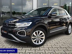 Zwart Gebruikt 2024 VW T-Roc Edition SUV | € 32.450 (Goede deal)