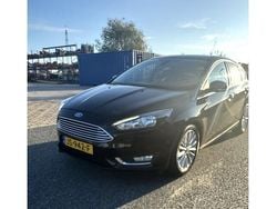 Zwart Gebruikt 2016 Ford Focus Titanium Hatchback | € 8.850 (Iets duurder)