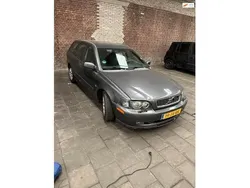 Grijs Gebruikt 2002 Volvo V40 Stationwagen | € 2.199 (Duur)