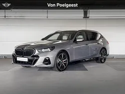 Oxidgrau metallic (c4a) (grijs metallic) Gebruikt 2024 BMW 520 Comfort Edition Stationwagen | € 69.900 (Iets duurder)