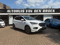 Wit Gebruikt 2018 Ford Kuga ST-Line SUV | € 21.445 (Goede deal)