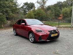 Rood Gebruikt 2017 Lexus IS300 Sport Line Sedan | € 20.000